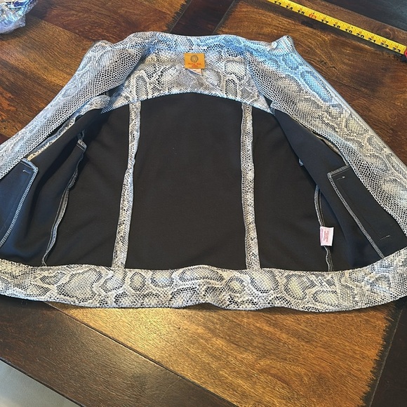 Ruby Road snake skin print jacket. Size 10P. EUC - Picture 2 of 9